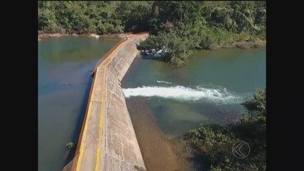 Rompimento de barreira no Rio Araguari causa problemas ambientais em Uberlândia