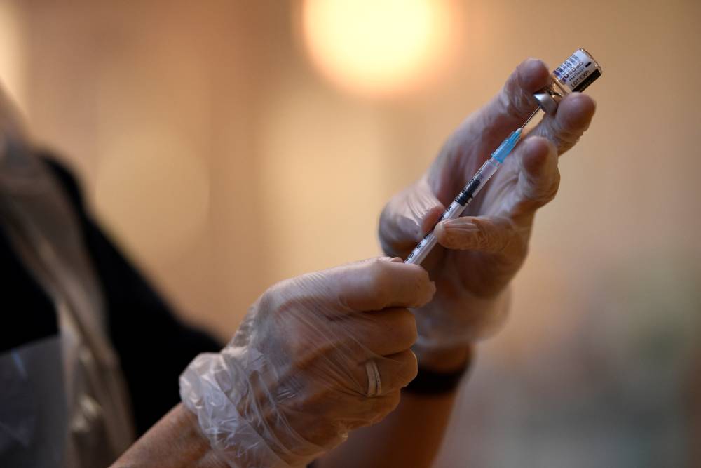 Ministério da Saúde libera 3ª layout de vacina apesar Covid caso contrário jovens de 12 a 17 anos