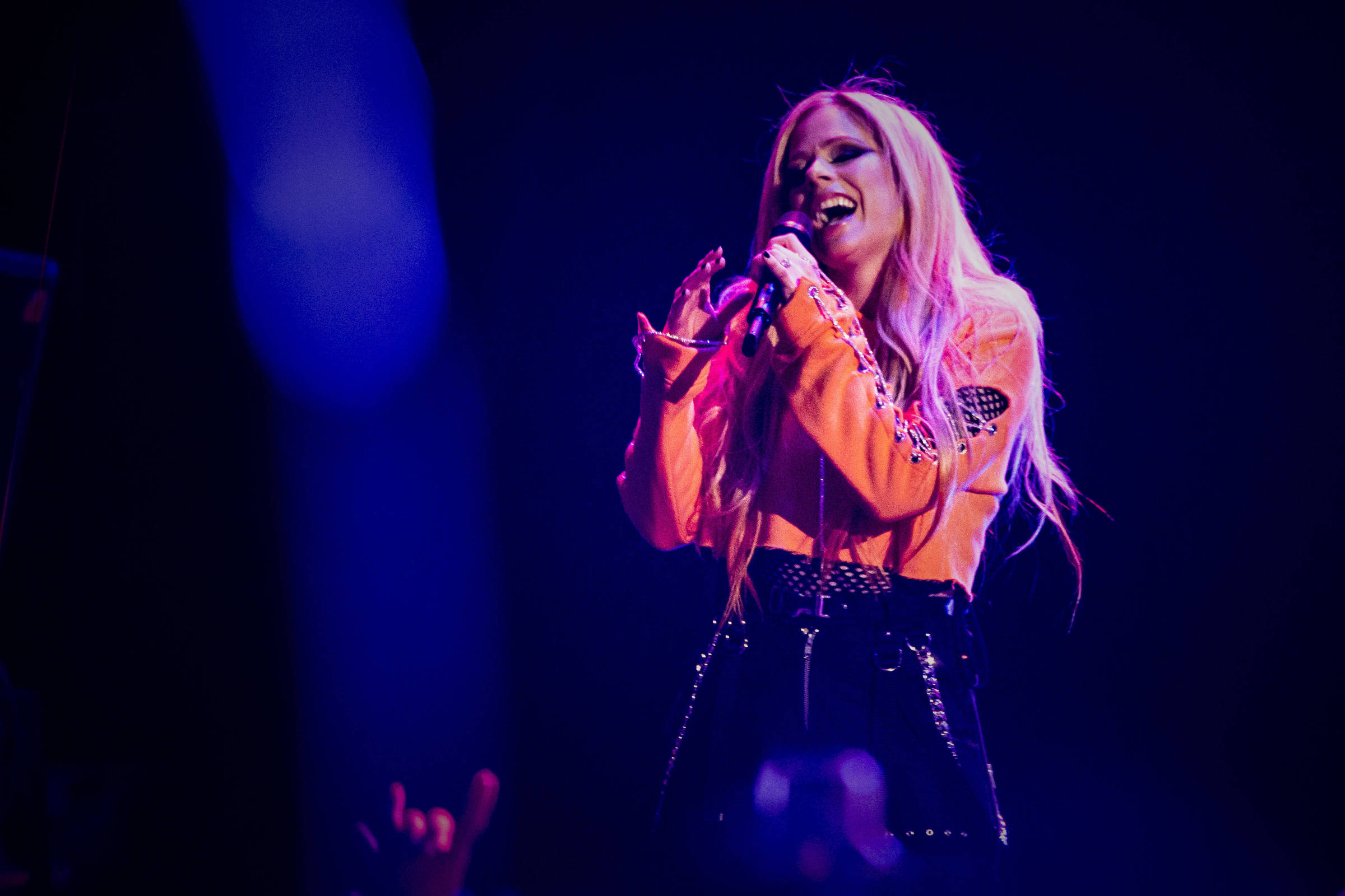 Avril Lavigne canta desanimada como show imobilizado ao à efígie – 08/09/2022 – Ilustrada