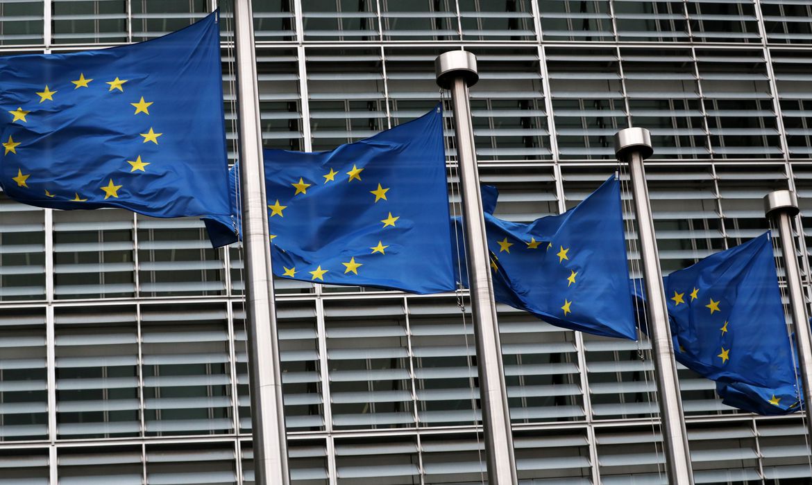 UE concorda ao mesmo regularidade que o transação caso contrário conter o acordo de Paris