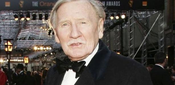 performer Leslie Phillips morre aos 98 anos