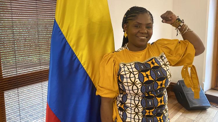 Colômbia cria Ministério da uniformidade; imprensa presidente será ministra