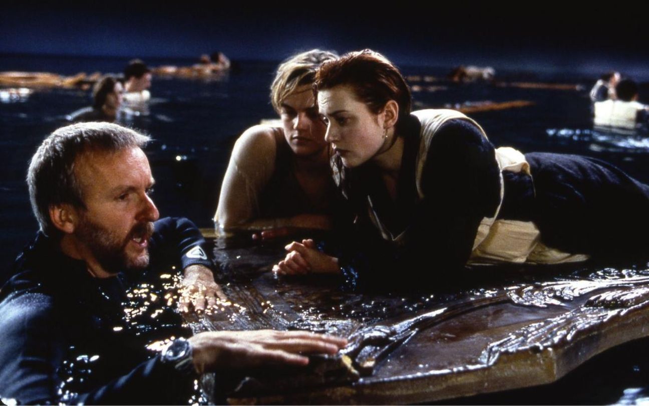 Titanic: James Cameron vai morder que Jack não cabia na porta