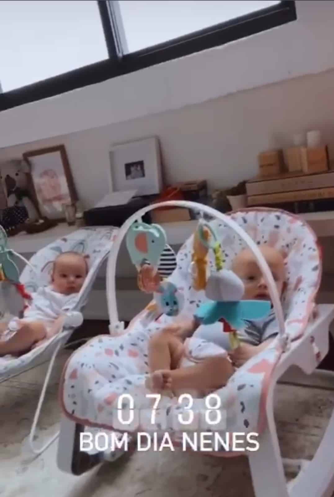 Isa Scherer mostra seus gêmeos e conta que está sem babá