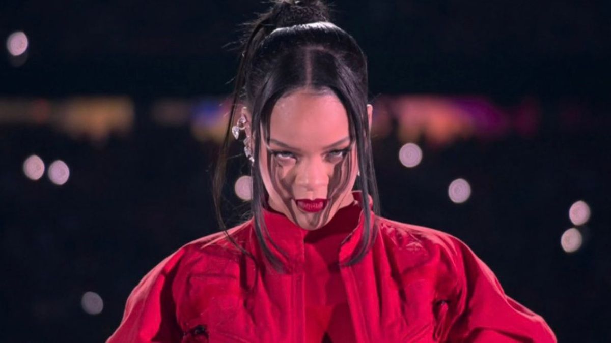 Perdeu o show?! resumo de Rihanna no Super Bowl é divulgada completa oficialmente | ritournelle