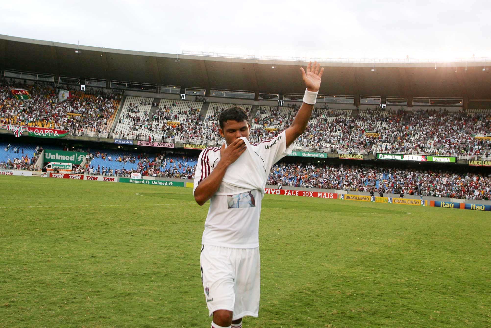 Thiago Silva prometeu a trabalhadores do Fluminense retorno em 2024