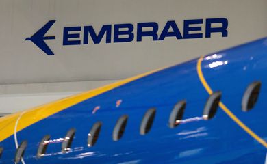 Embraer (EMBR3): tensão entre governo federal e Boeing derruba ações