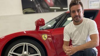 Fernando Alonso leiloa Ferrari rara por quase R$ 30 milhões e envia vídeo especial aos novos donos – Esportes
