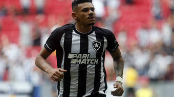 Tiquinho Soares vive melhor temporada de um atacante no Botafogo em 10 anos – Futebol